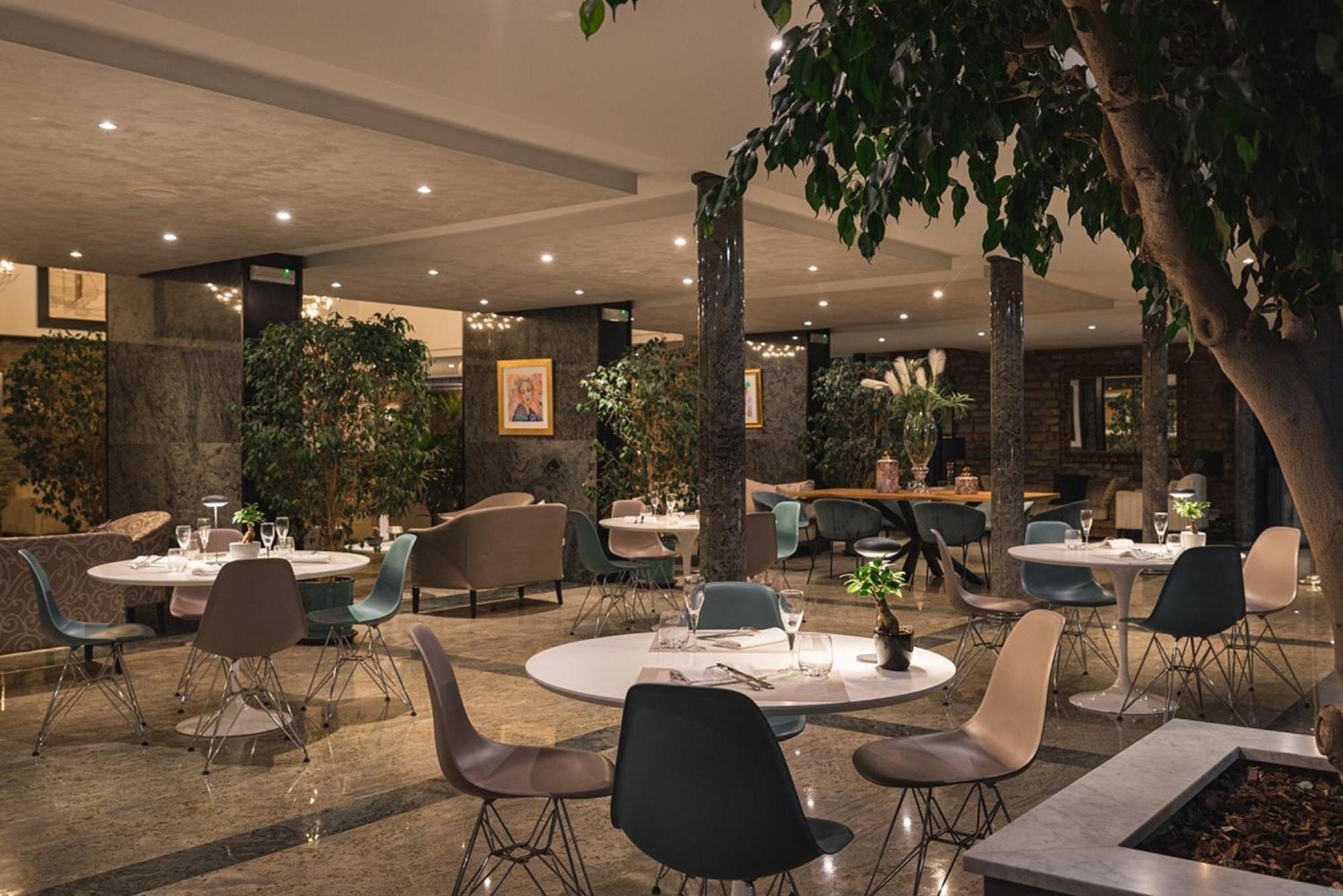 Hotel Excelsior